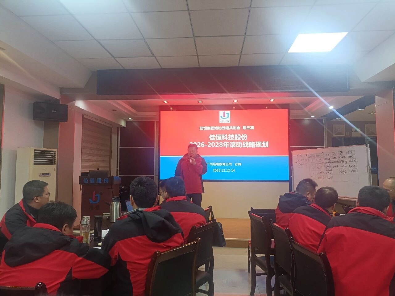 �^����(zh��n)��ͻ�� �����ĸ�(j��ng)��(zh��ng)������ �Ѻ�Ƽ���(zh��n)�Խ�a�c������������(chu��ng)��(hu��)�A�M��Ļ